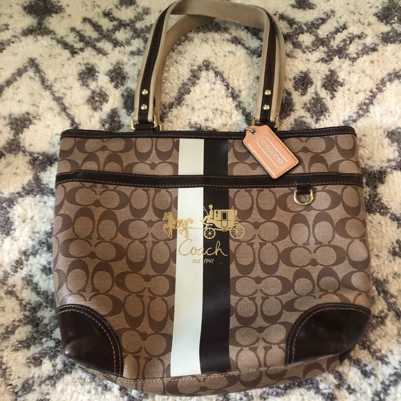Coach shoulder bag - Picture 1 of 6